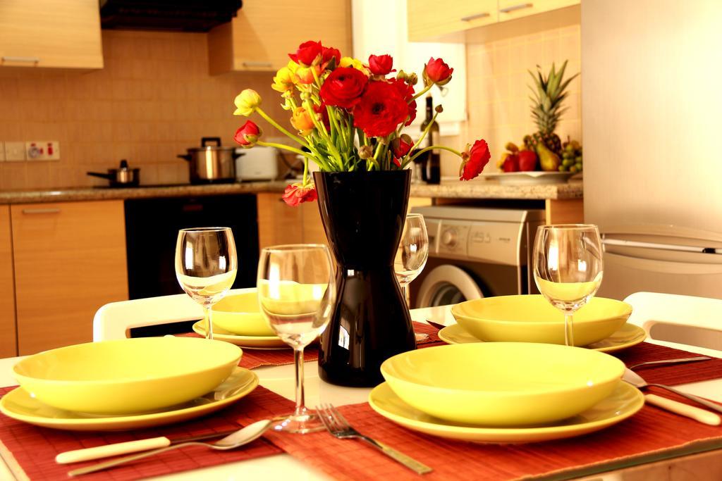 Photothea Apartments Протарас Экстерьер фото